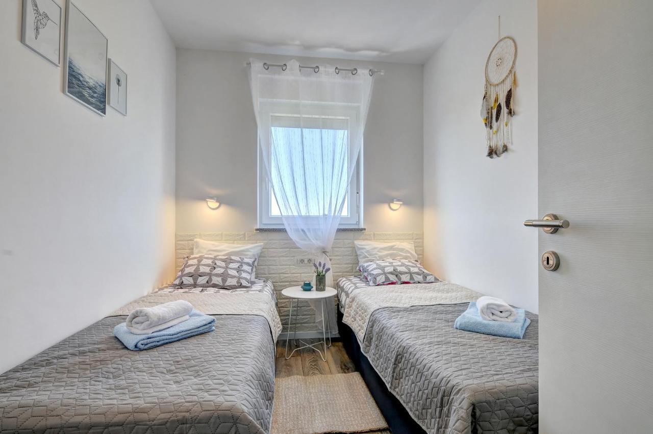 Apartment Log In Štinjan Dış mekan fotoğraf