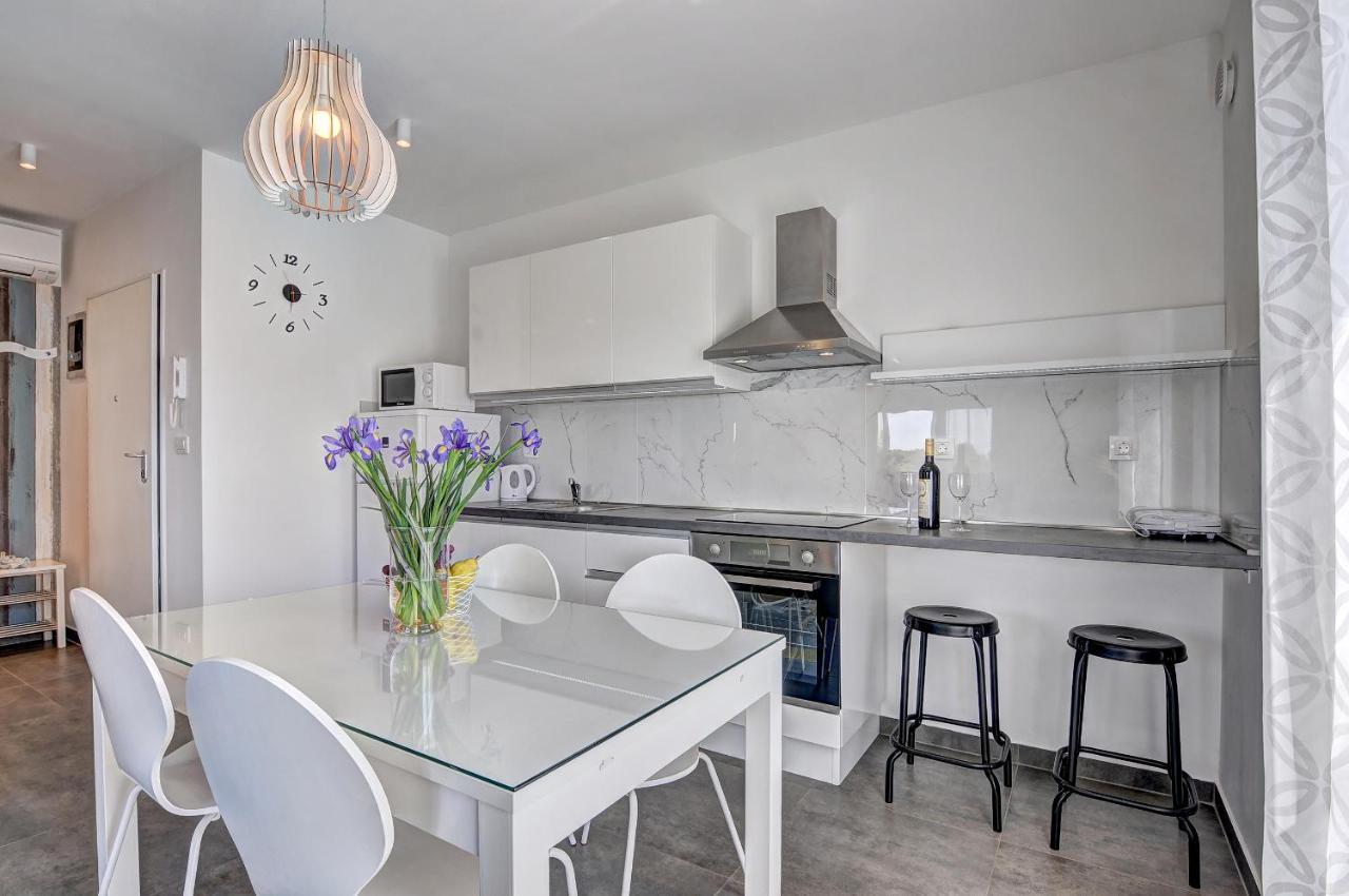Apartment Log In Štinjan Dış mekan fotoğraf
